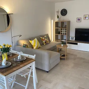 Cozy 1 Bedroom Juan-les-pins - Walk To Beaches, Restaurants, Old Town Antibes